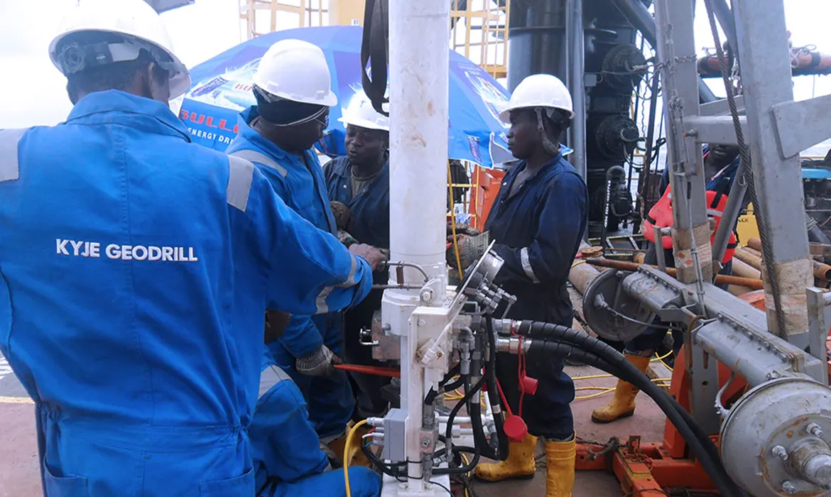 KGSL Drilling Crew - 4